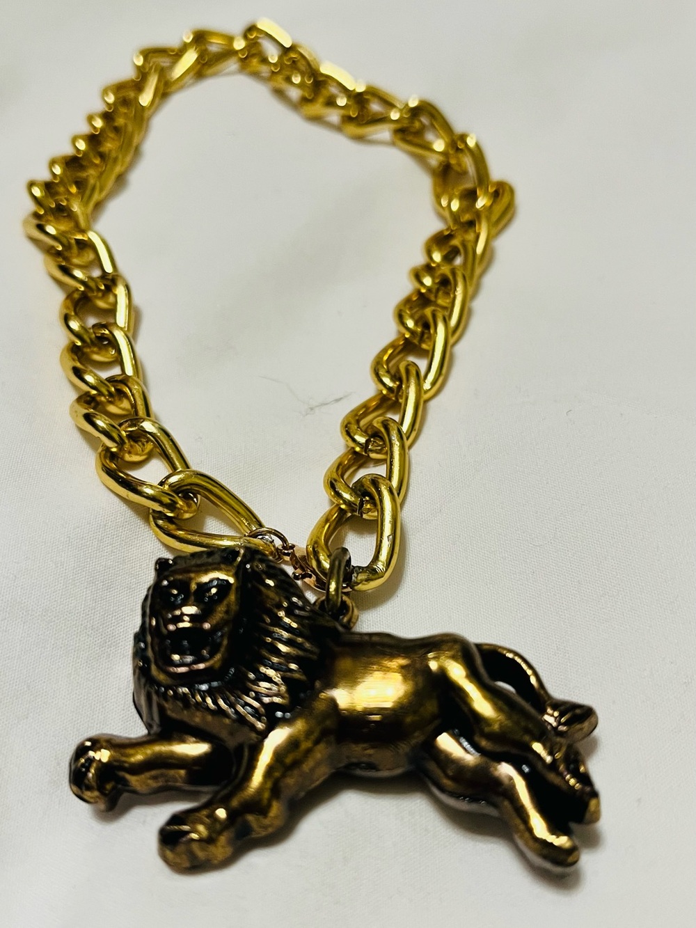 Gold Lion Pendant Chain Necklace - Women's Jewelry